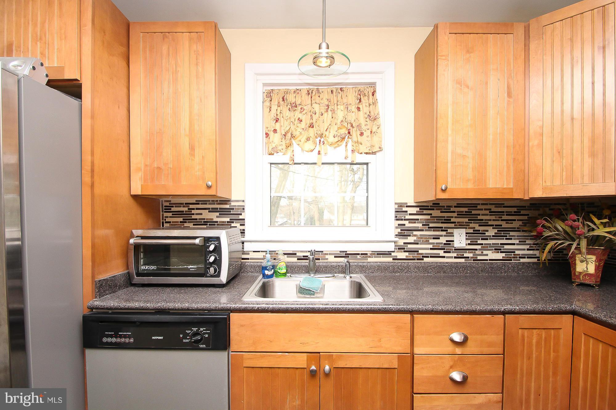 242 Coldbrook Road Lutherville-Timonium, MD 21093 - Photo 8 of 30 Kitchen