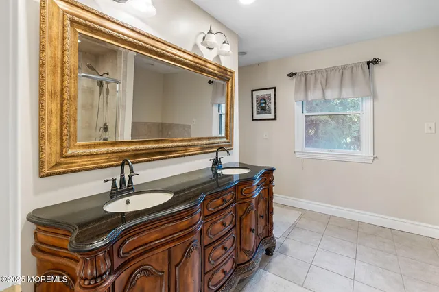 $1,350,000 | 2 Pomo Court, Middletown, NJ 07748