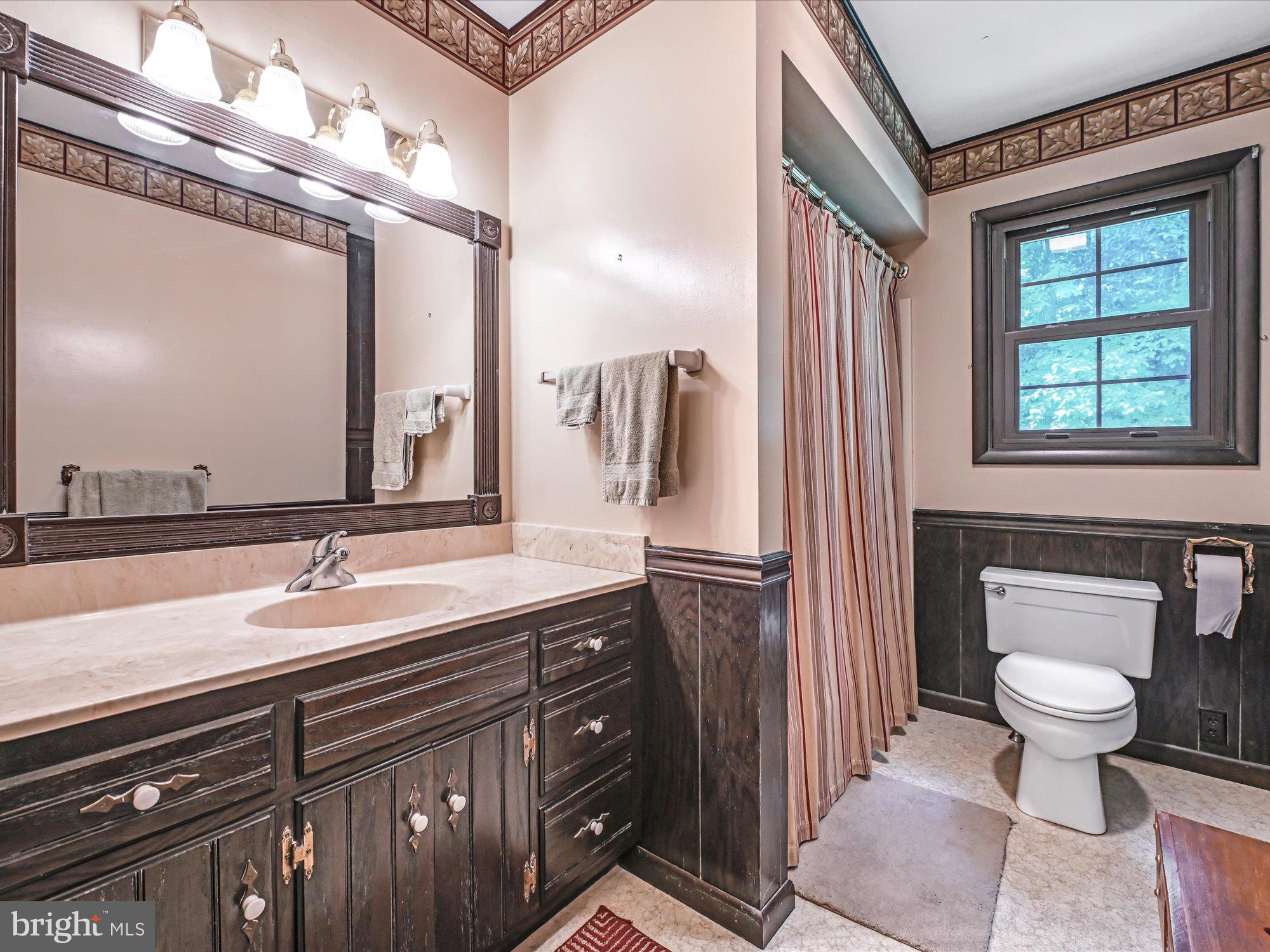 474 Lakeview Drive Lititz, PA 17543 - Photo 17 of 37