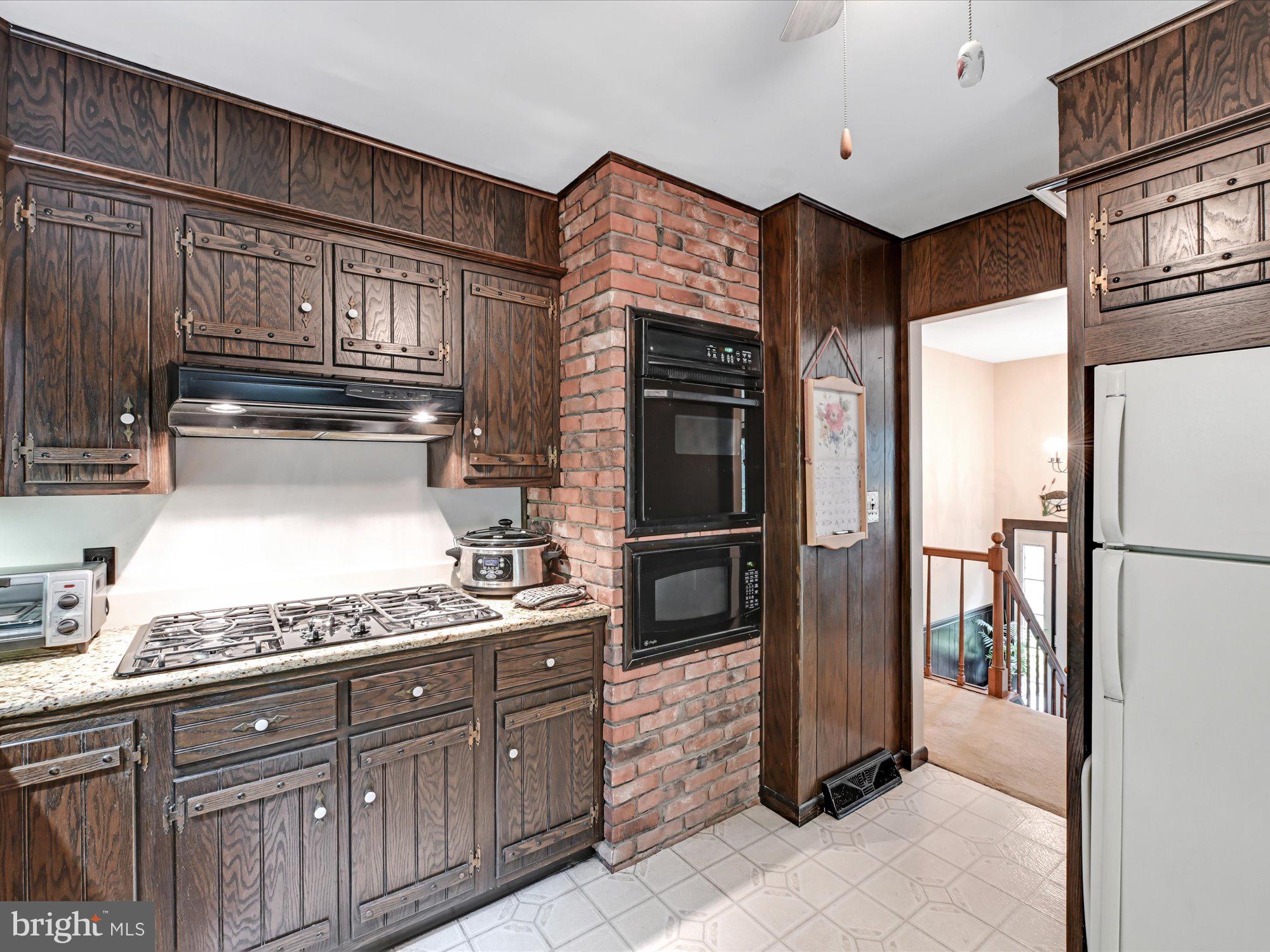 474 Lakeview Drive Lititz, PA 17543 - Photo 10 of 37