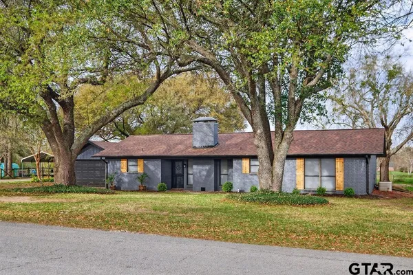 $323,900 | 209 Chestnut Street, Van, TX 75790