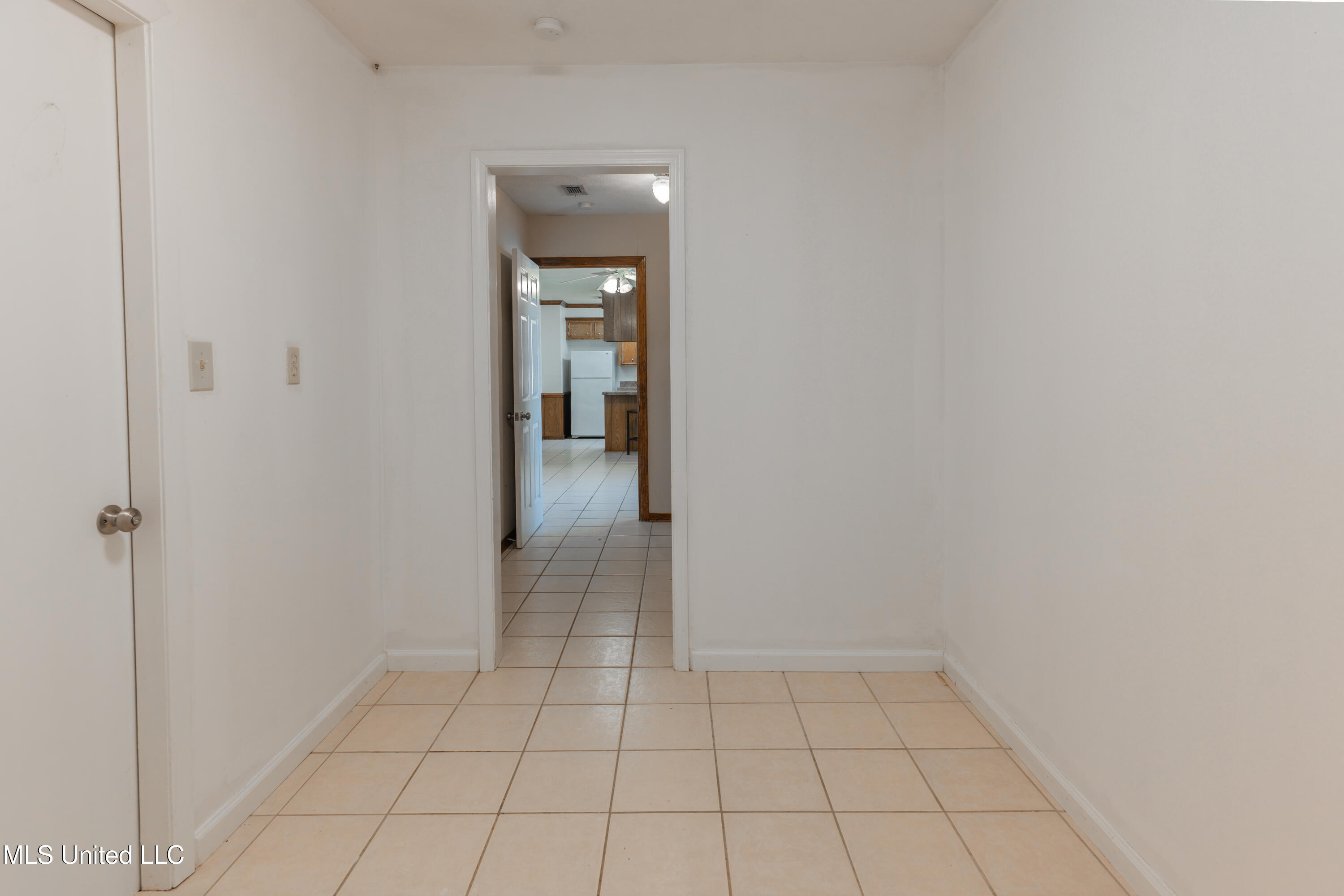 107 Spanish Moss Drive Clinton, MS 39056 - Photo 22 of 49 28-StorageRoom