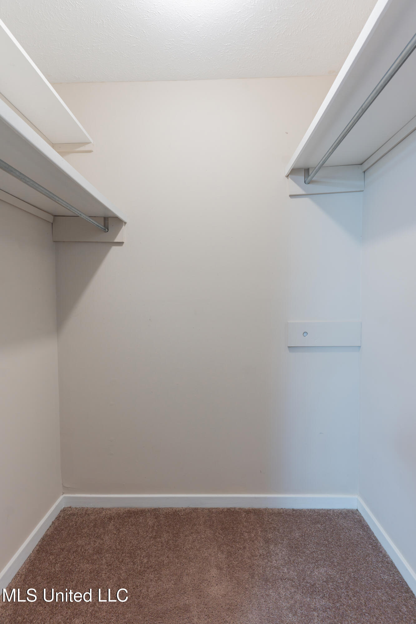 107 Spanish Moss Drive Clinton, MS 39056 - Photo 30 of 49 39-PrimaryCloset