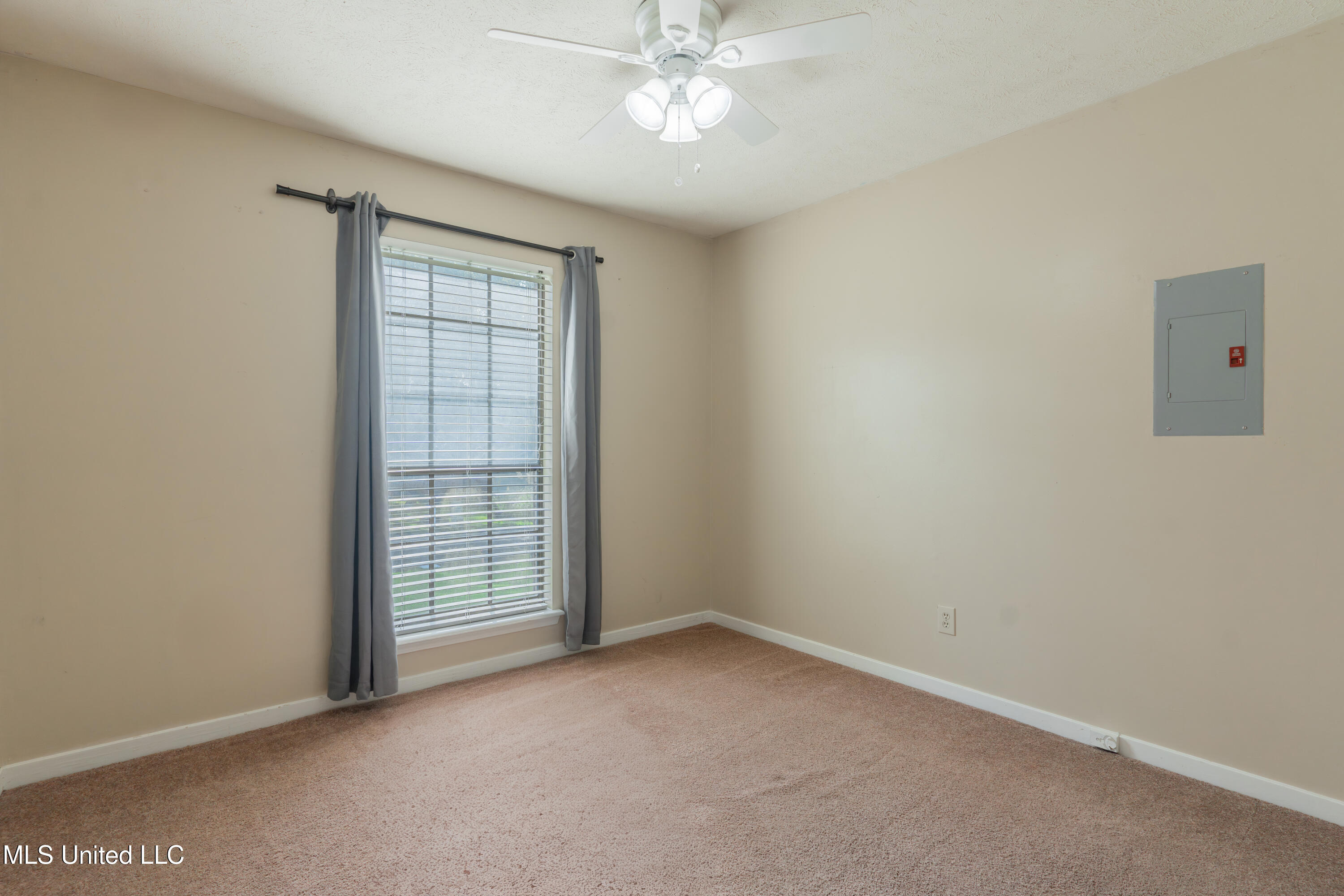 107 Spanish Moss Drive Clinton, MS 39056 - Photo 34 of 49 43-Bedroom3