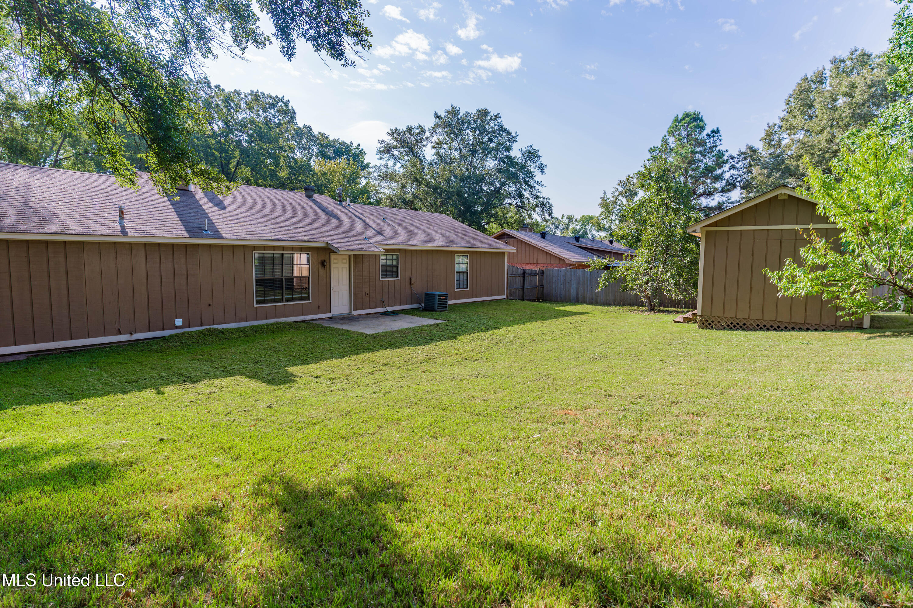 107 Spanish Moss Drive Clinton, MS 39056 - Photo 46 of 49 55-Back.