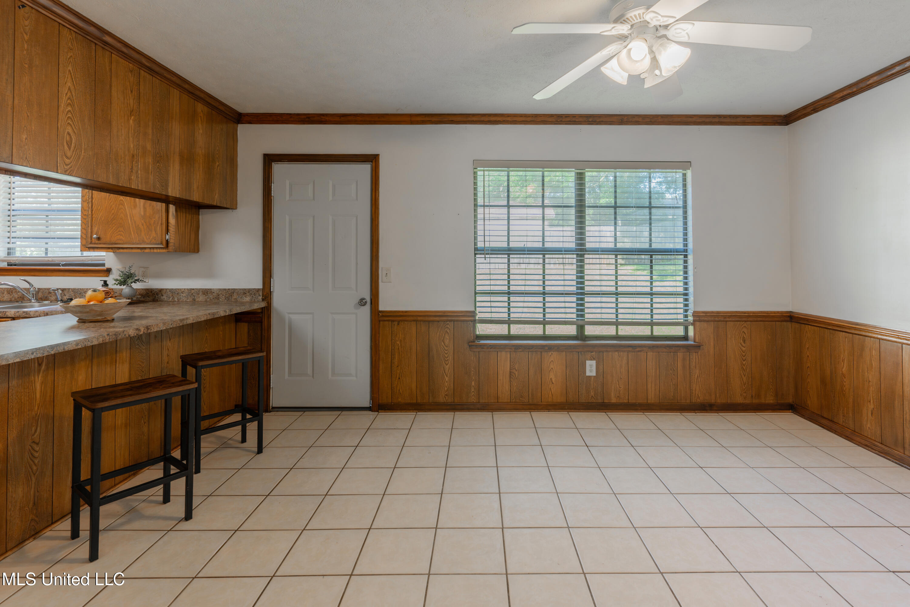 107 Spanish Moss Drive Clinton, MS 39056 - Photo 8 of 49 14-Kitchen(4)