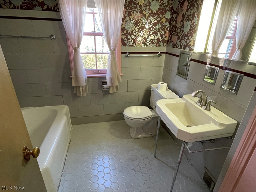 535 Merriman Road Akron, OH 44303 - Photo 23 of 33 Gallery Image 23