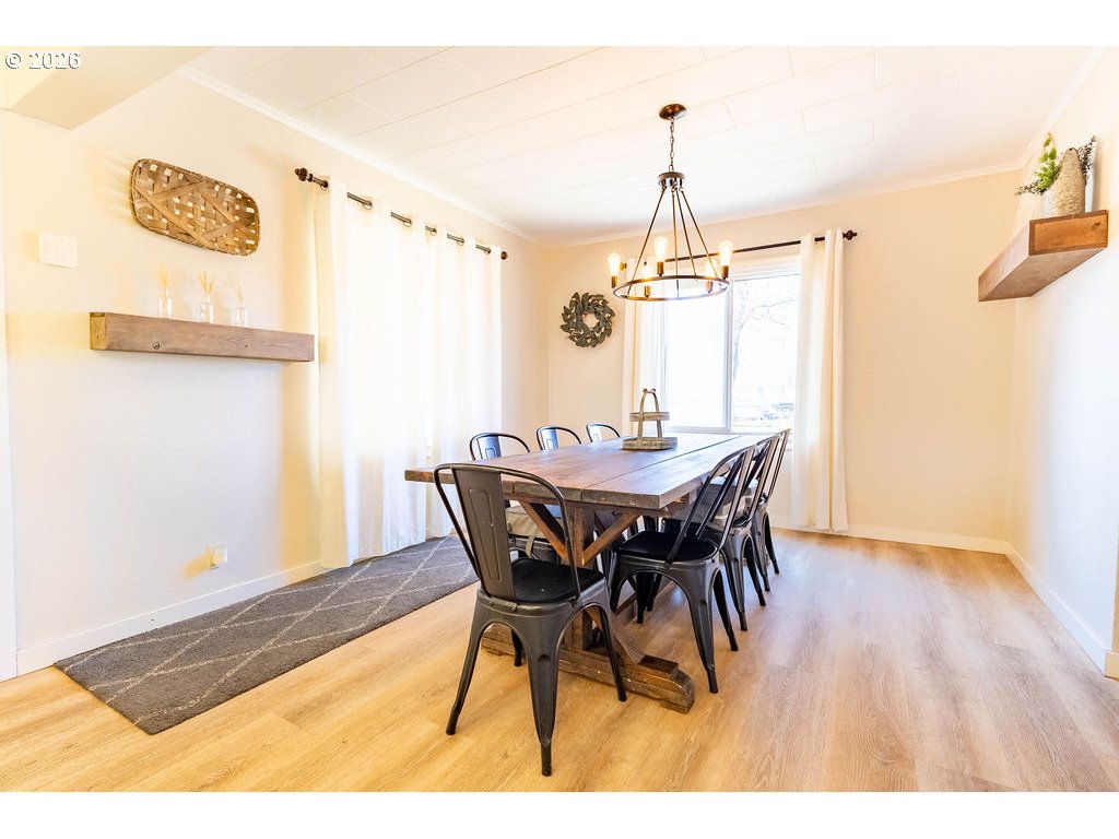 2703 North Spruce Street La Grande, OR 97850 - Photo 5 of 37 a dining room with furniture and window