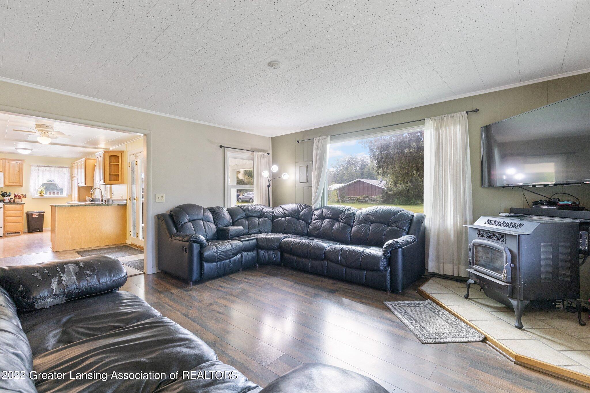 1755 South Castor Road Midland, MI 48640 - Photo 8 of 37 23-web-or-mls-1755-s-castor-rd