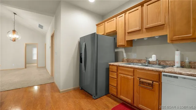 $374,299 | 1126 Buckingham Drive, Camdenton, MO 65020