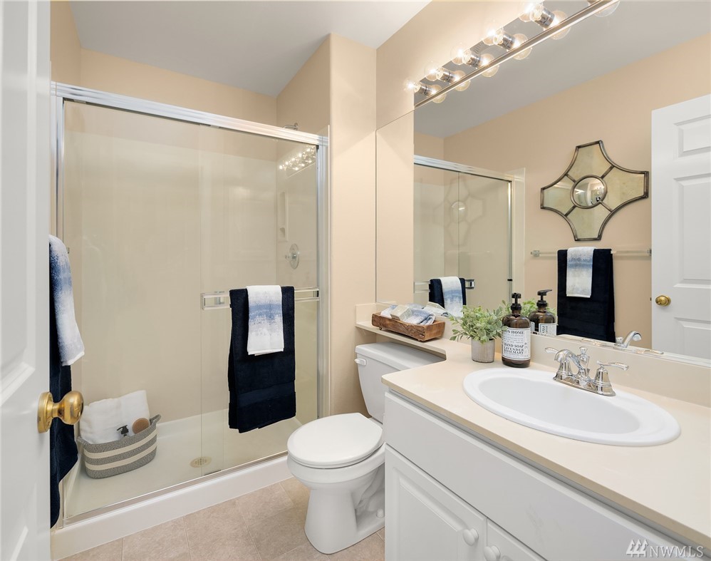 4817 Northeast 5th Court Renton, WA 98059 - Photo 18 of 23