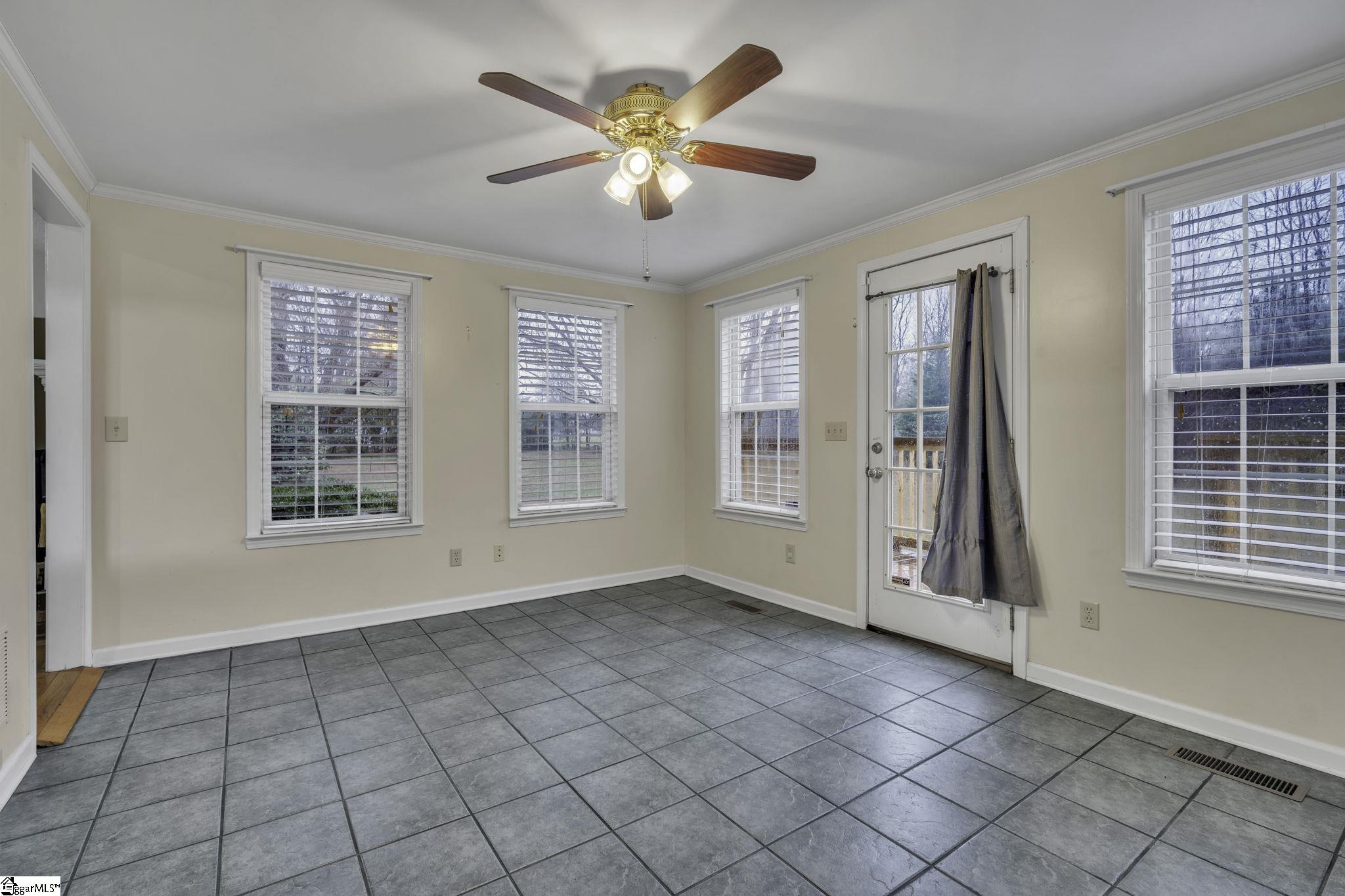 15 Fairview Place Greer, SC 29651 - Photo 9 of 24