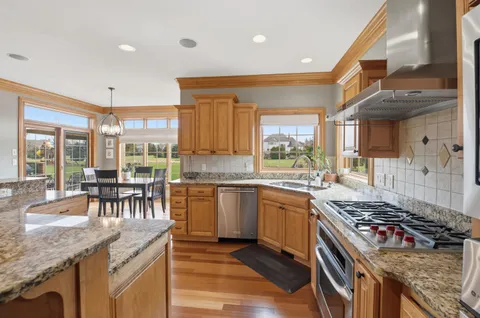 $1,298,000 | 1267 Mary Hill Circle, Hartland, WI 53029