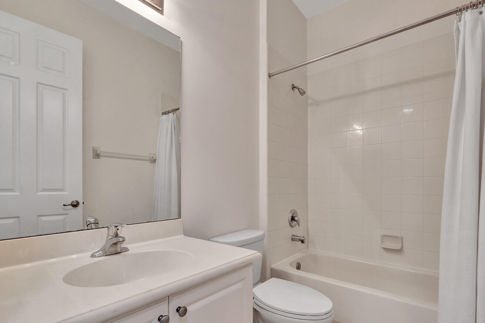 4313 Parkside Drive Jupiter, FL 33458 - Photo 21 of 29 Bath with Tub