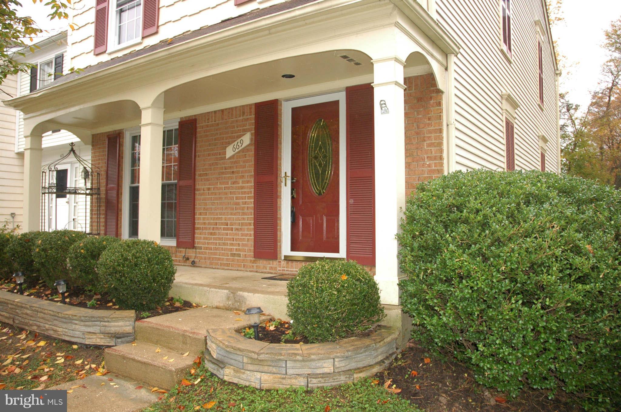 669 Concerto Lane Silver Spring, MD 20901 - Photo 3 of 26 Exterior (Front)