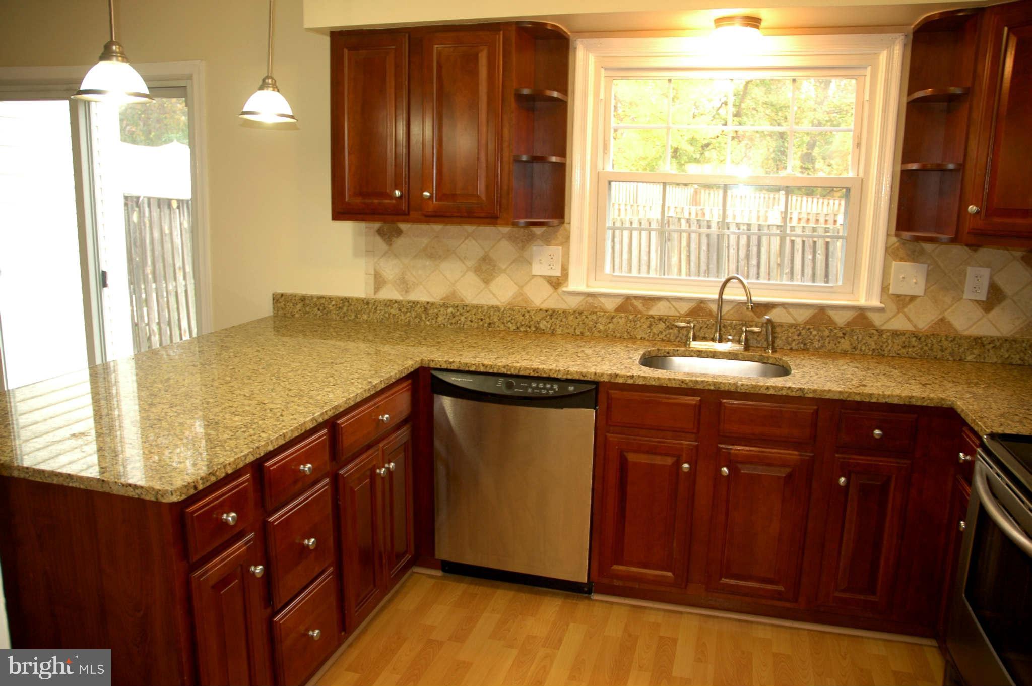669 Concerto Lane Silver Spring, MD 20901 - Photo 10 of 26 Kitchen