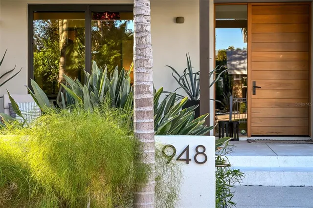 $3,400,000 | 948 Citrus Avenue, Sarasota, FL 34236