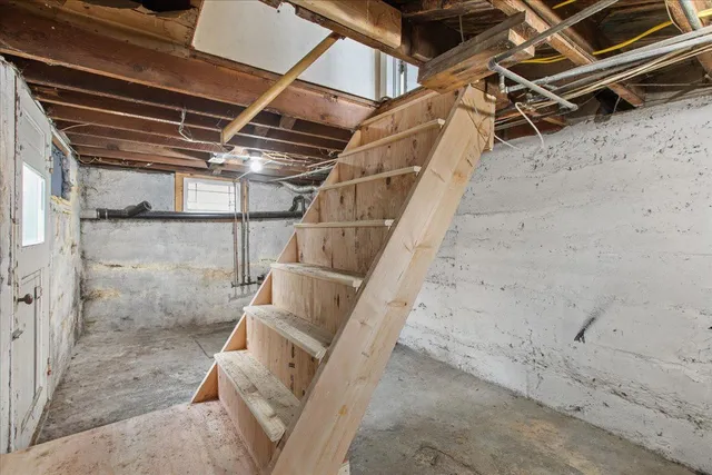 $199,900 | 5028 North Washington Street, Spokane, WA 99205