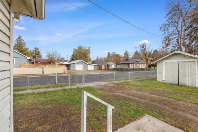 $199,900 | 5028 North Washington Street, Spokane, WA 99205