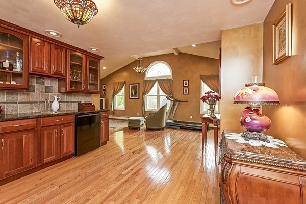 20 Pickering Road Blackstone, MA 01504 - Photo 9 of 22 Gallery Image 9