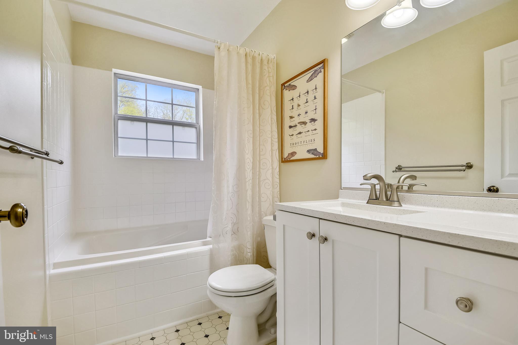 3285 Bert Koontz Road Taneytown, MD 21787 - Photo 45 of 78 Upper Hall full Bath