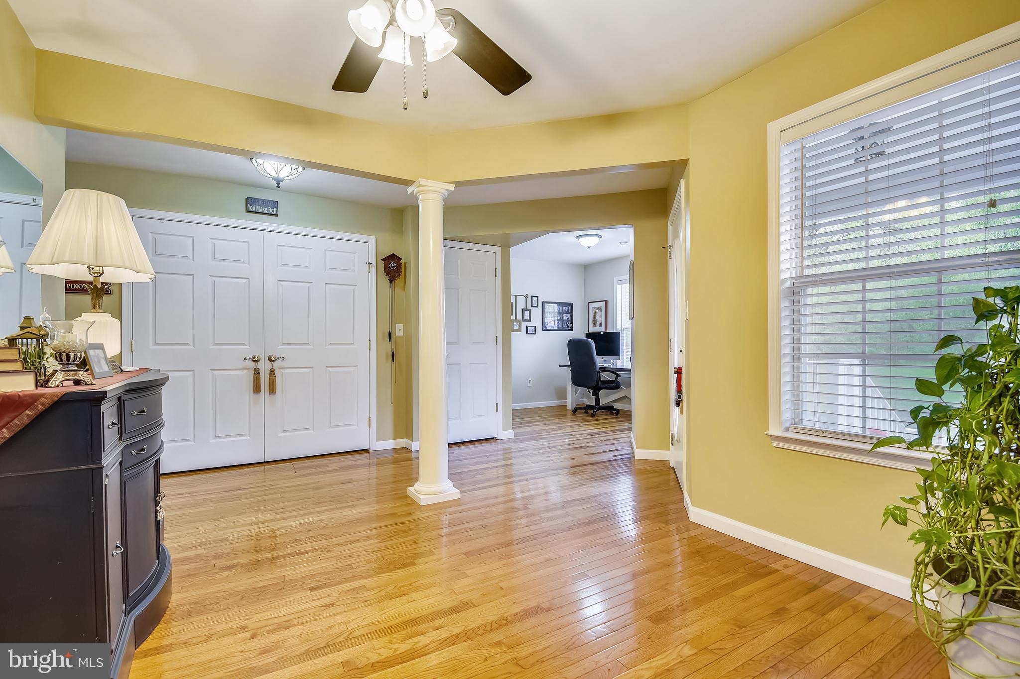 3285 Bert Koontz Road Taneytown, MD 21787 - Photo 10 of 78 Entry Foyer
