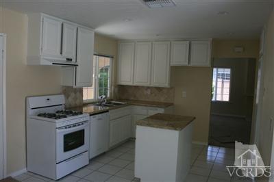 3205 Elmore Street Simi Valley, CA 93063 - Photo 4 of 9 Additional Photo