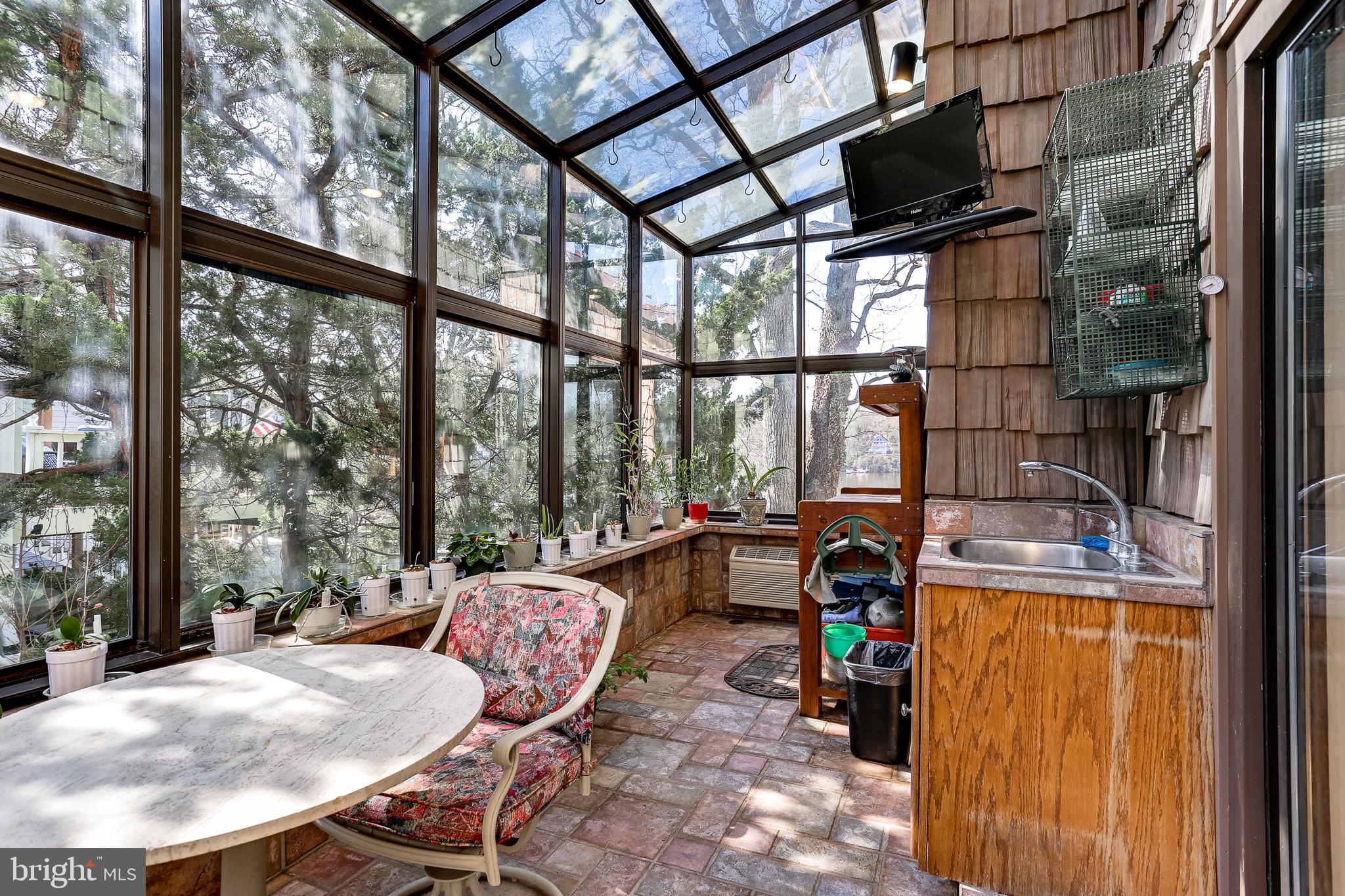 635 Shore Road Severna Park, MD 21146 - Photo 11 of 43 Green house