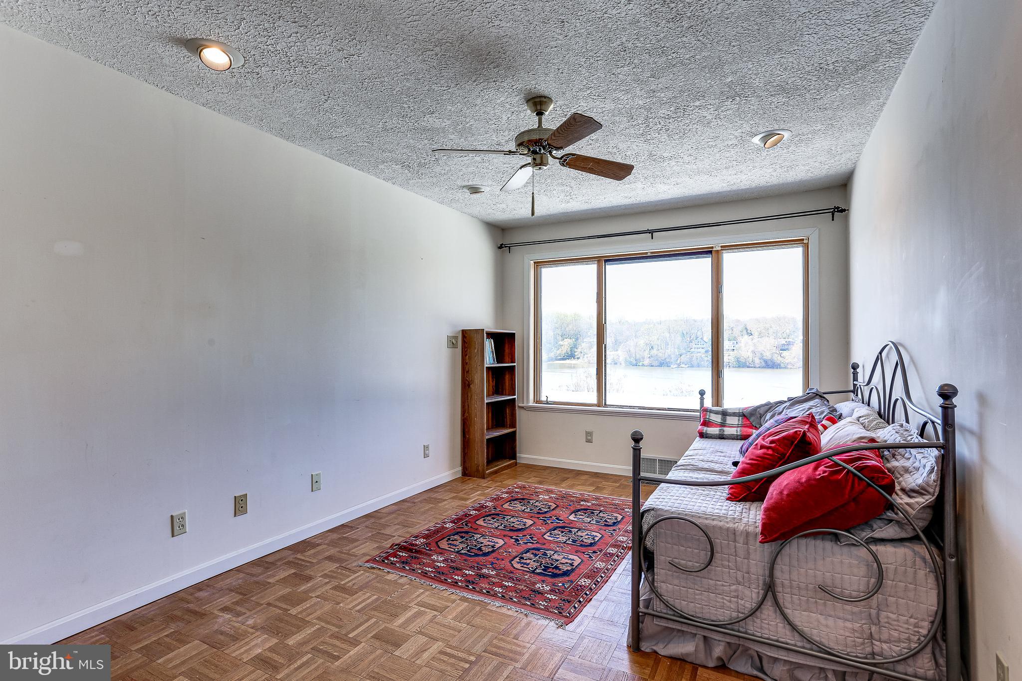 635 Shore Road Severna Park, MD 21146 - Photo 21 of 43 Bedroom #3