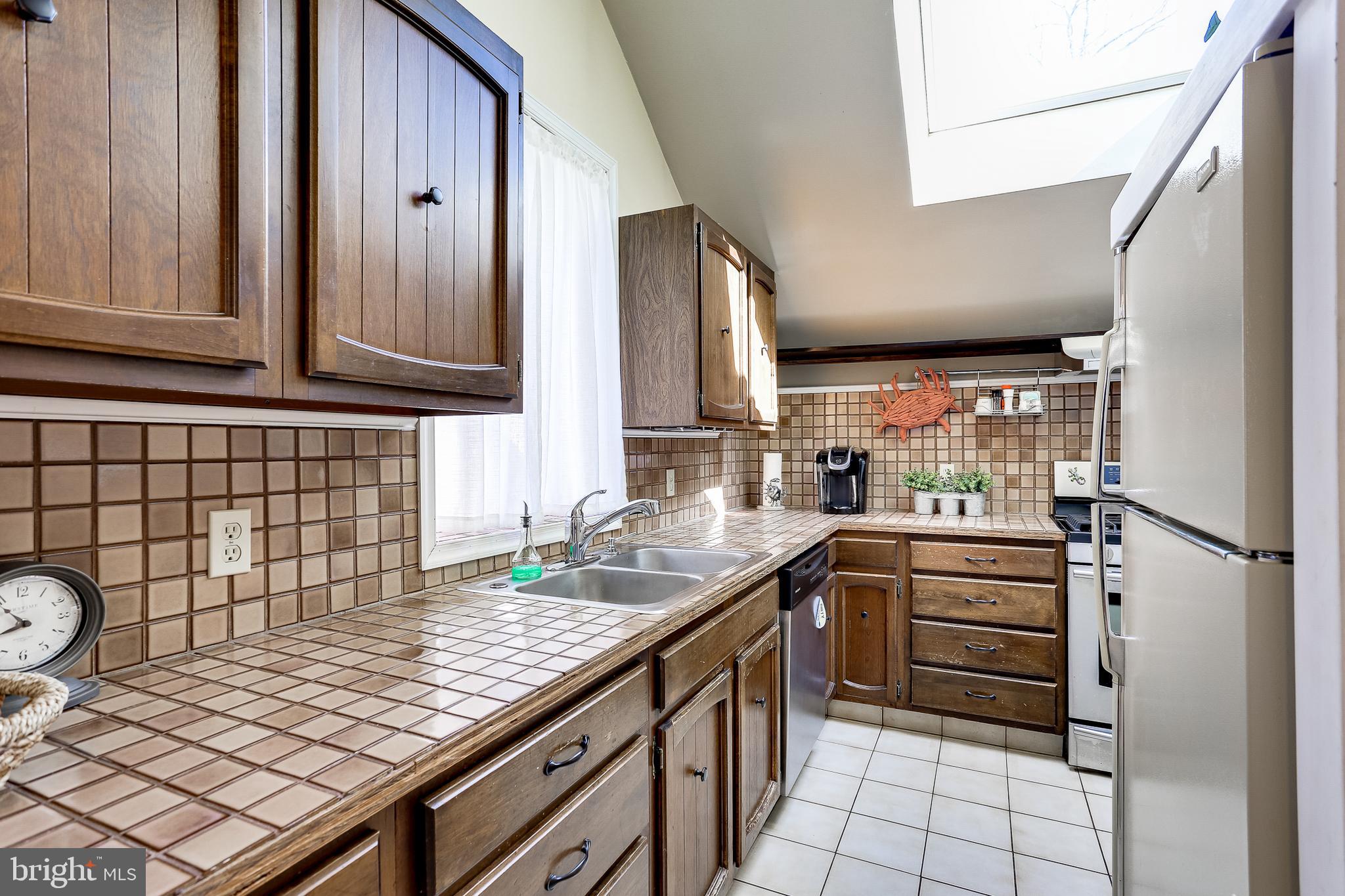635 Shore Road Severna Park, MD 21146 - Photo 29 of 43 Kitchen in apartment