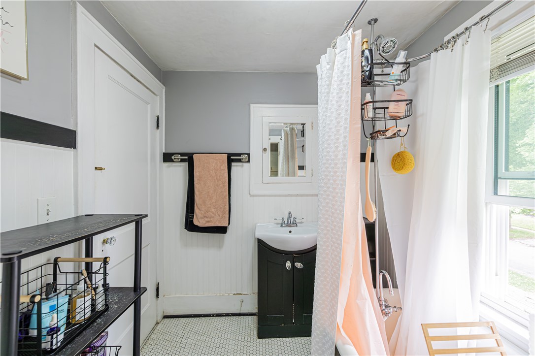 334 Marion Street Rochester, NY 14610 - Photo 32 of 37