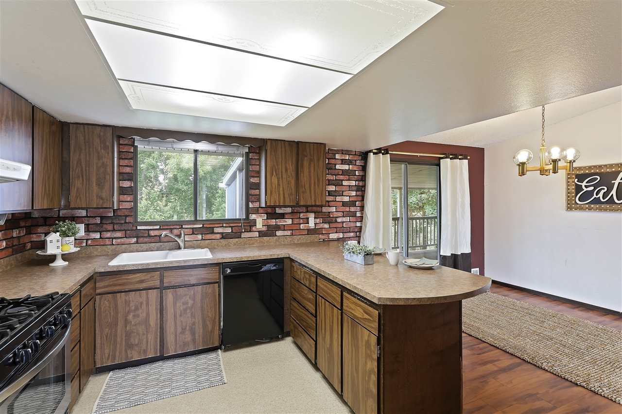 1427 North Mesa Road Spokane, WA 99212 - Photo 8 of 21