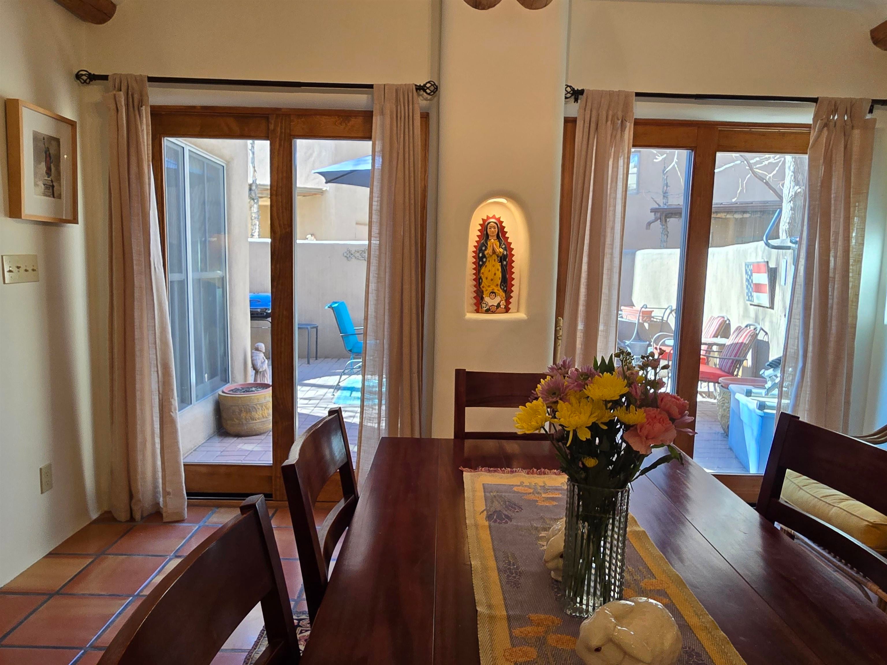 415 Kit Carson Road, Unit 6 Taos, NM 87571 - Photo 8 of 47 Gallery Image 8