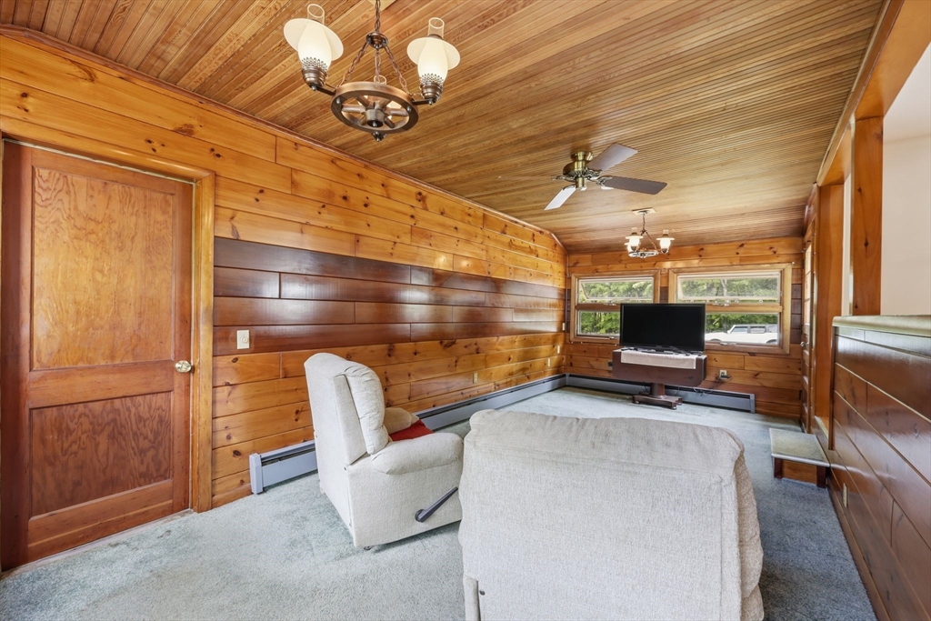59 Mill Valley Road Belchertown, MA 01007 - Photo 15 of 42