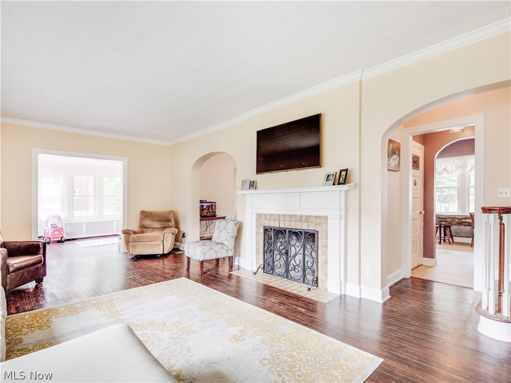 3630 Darrow Road Stow, OH 44224 - Photo 7 of 32 Living Room