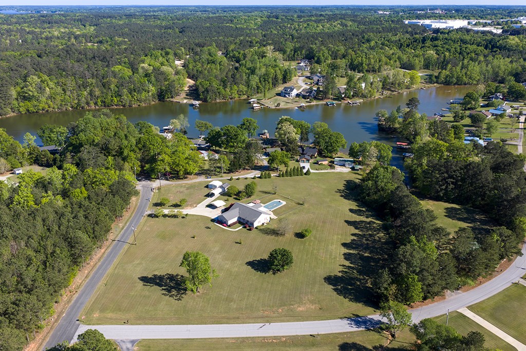 902 Olde Pucketts Ferry Road Greenwood, SC 29649 - Photo 24 of 27