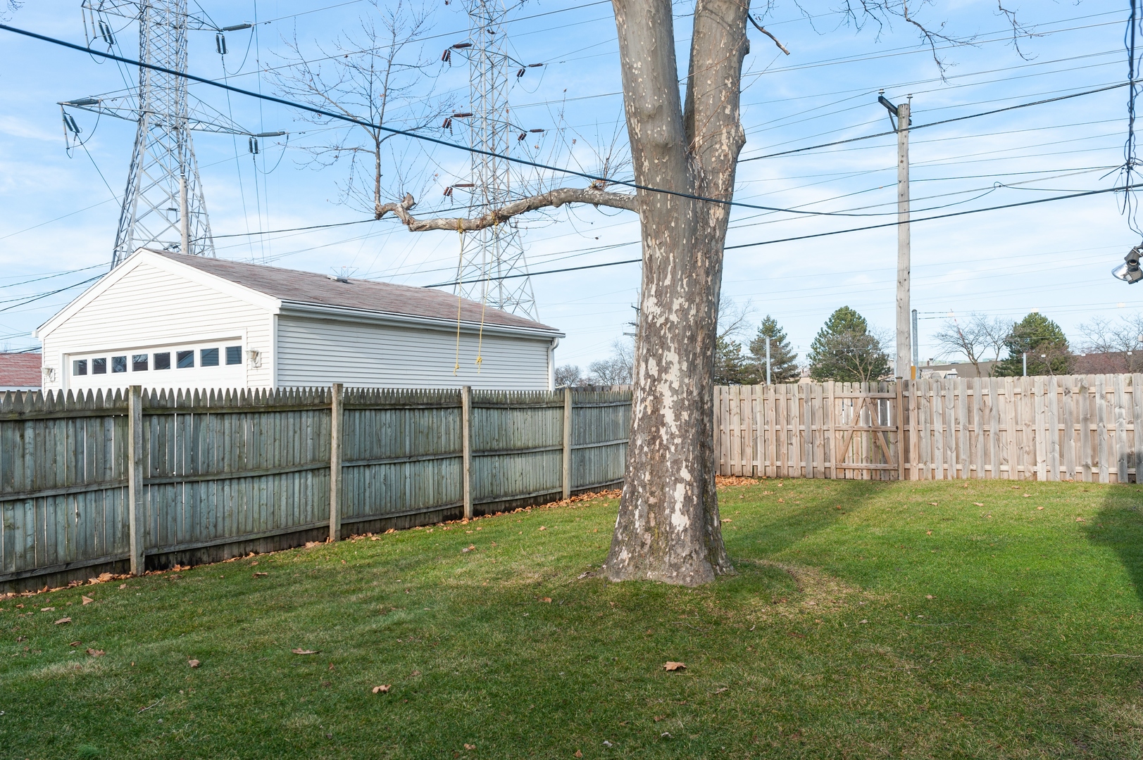 147 George Road Wheeling, IL 60090 - Photo 11 of 11 a view of a backyard