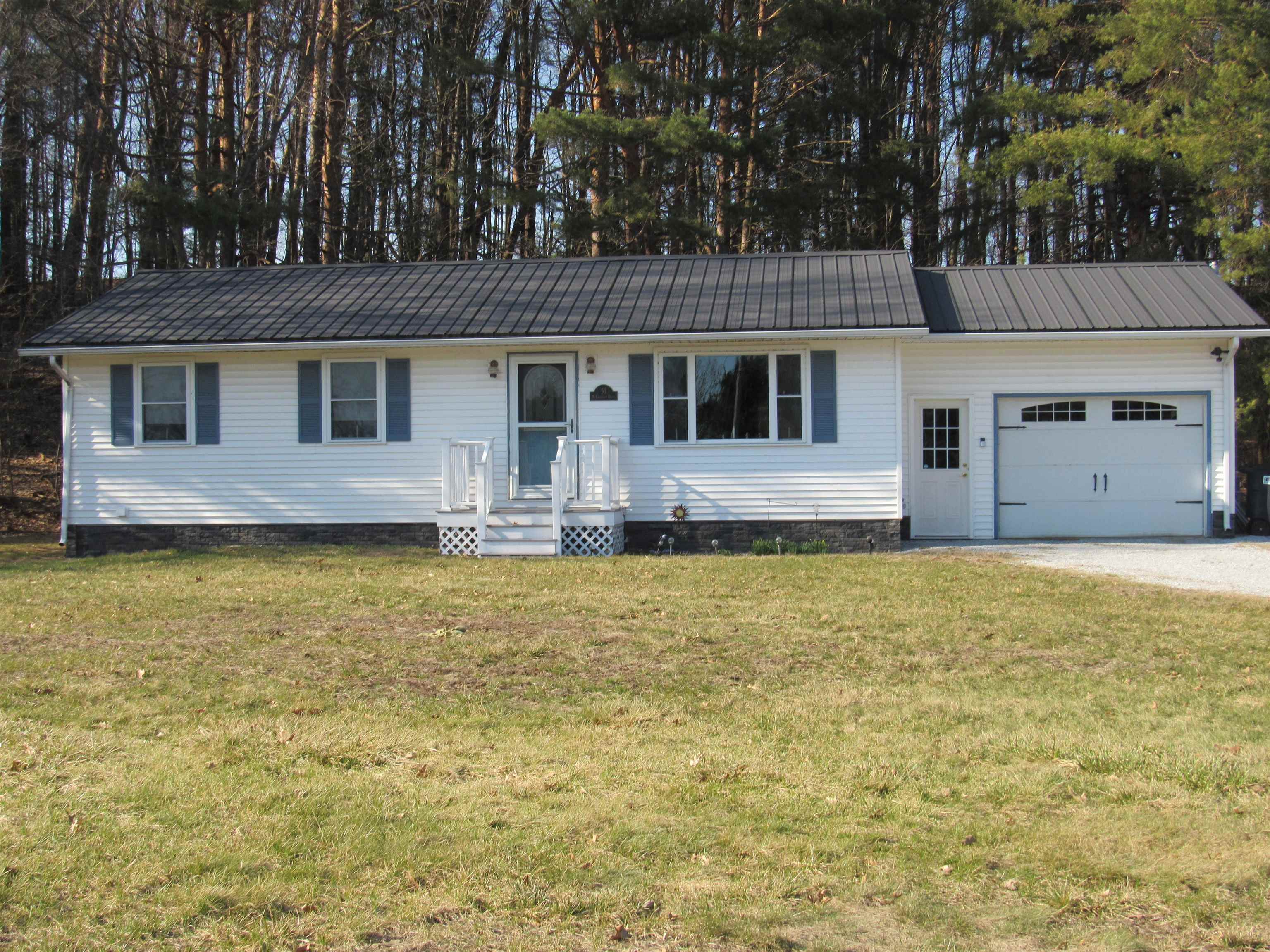 51 McLaughlin Drive Highgate, VT 05459 - Photo 3 of 30