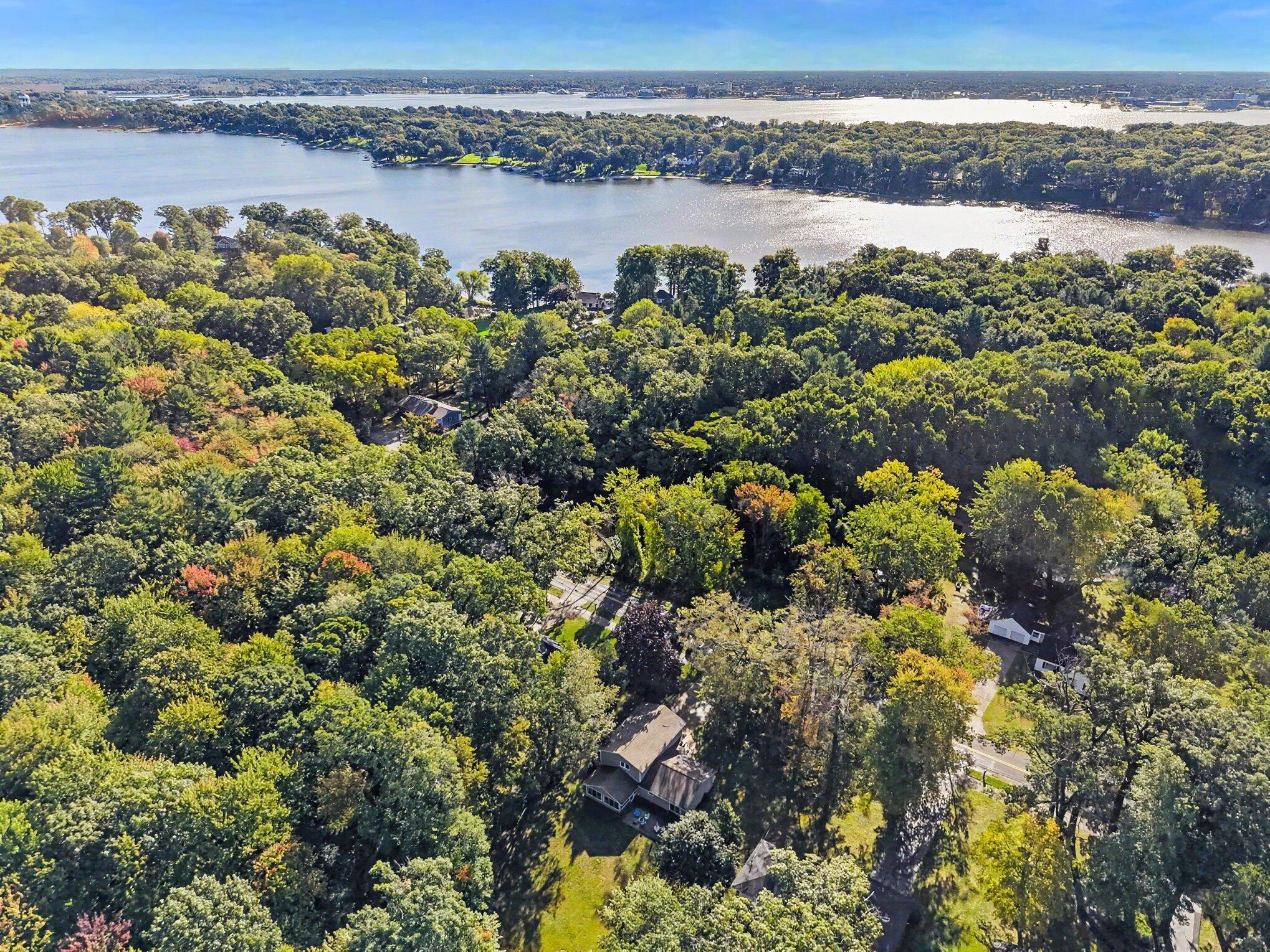 37 South Bear Lake Road Muskegon, MI 49445 - Photo 28 of 33 030_file_3742