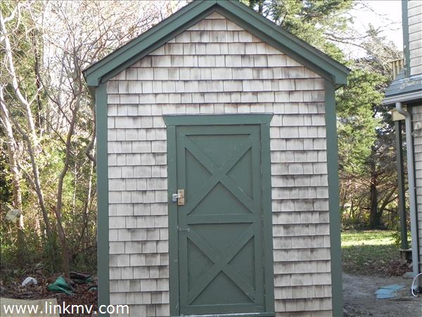 132 County Road Oak Bluffs, MA 02557 - Photo 10 of 11 http://d1qzqeyxiitrap.cloudfront.net/photos/22347/600/eb80238f.jpg