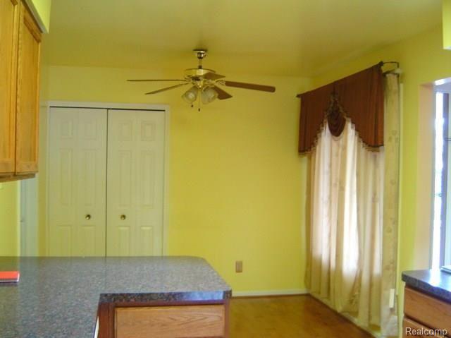 2188 London Bridge Drive Rochester, MI 48307 - Photo 6 of 19 2188 London Bridge INTERIOR & REAR 005.jpg