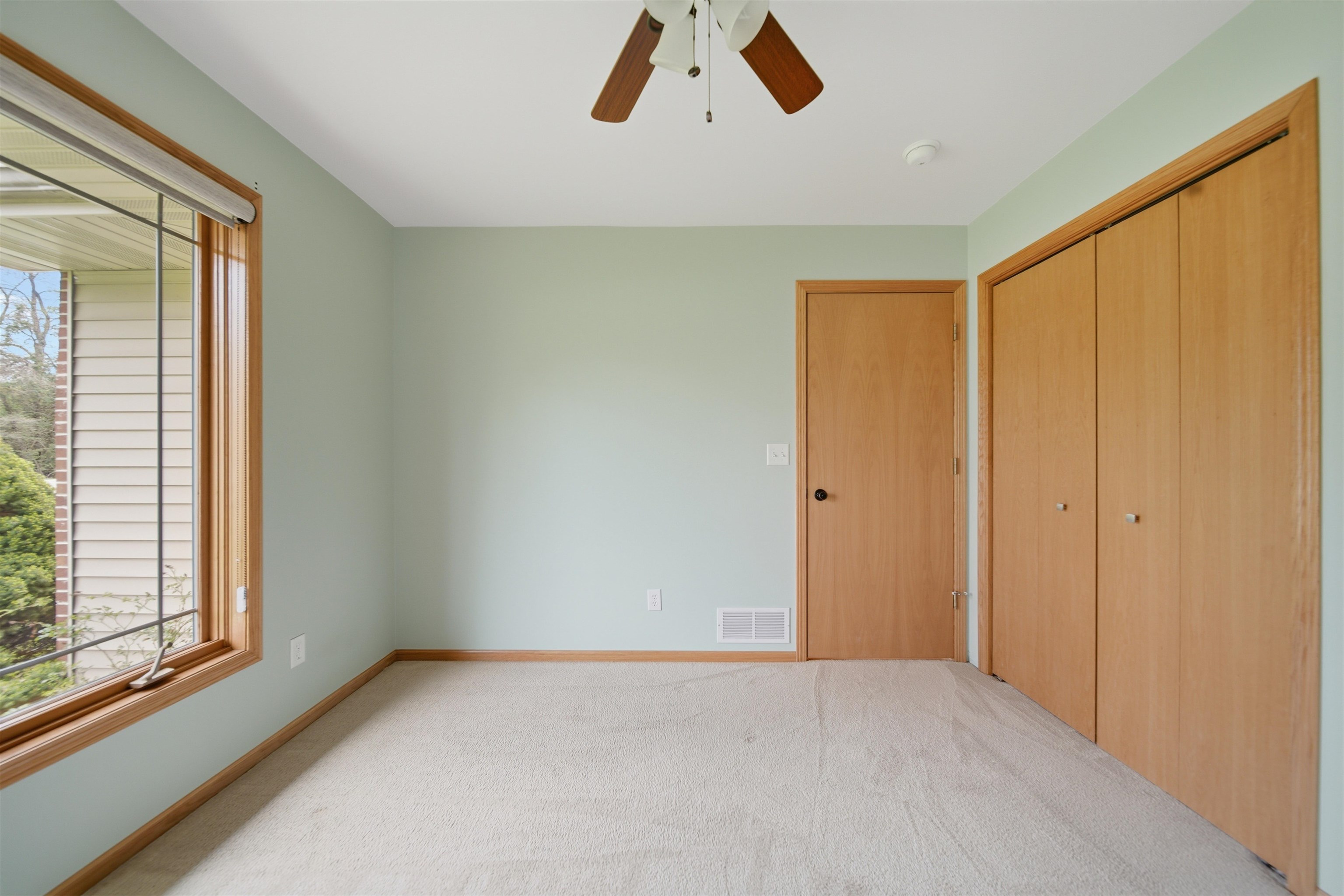 307 Portage Lane Dixon, IL 61021 - Photo 20 of 38 a view of an empty room with a window