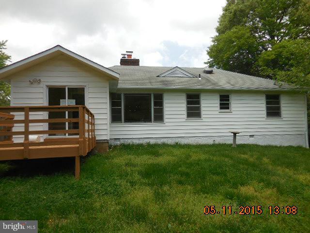 Exterior (Rear)