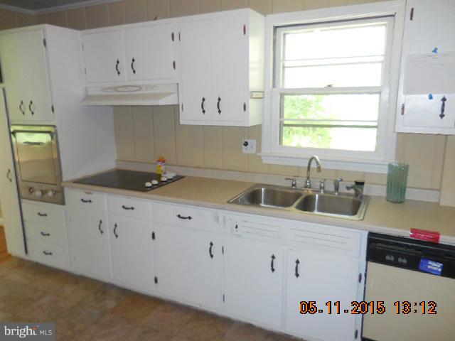 3810 Estel Road Fairfax, VA 22031 - Photo 12 of 18 Kitchen