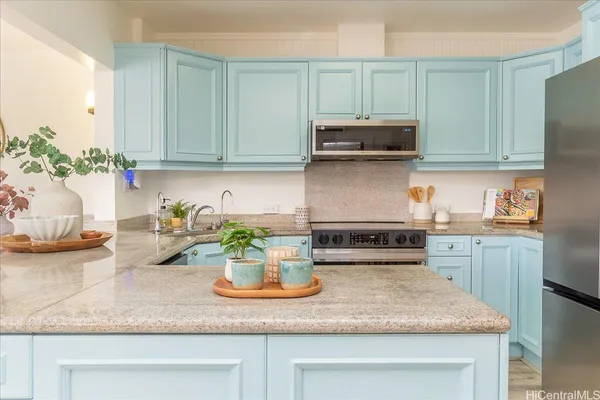 $1,720,000 | 387 Opihikao Place, Unit 311, Honolulu, HI 96825