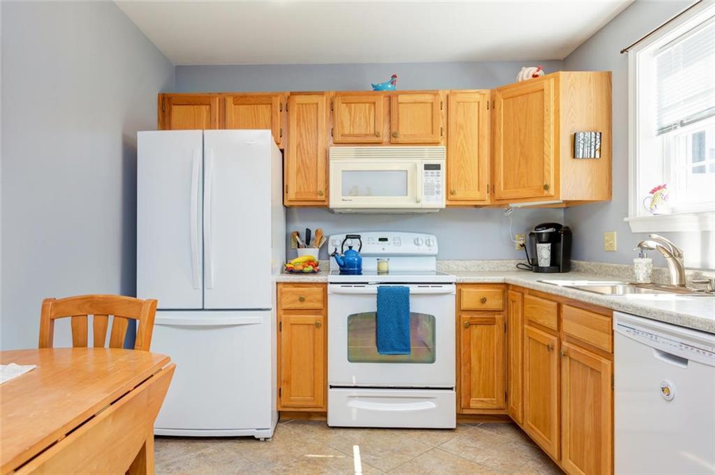 240 Barnstable Road, Unit 21 South Portland, ME 04106 - Photo 7 of 30 Photo