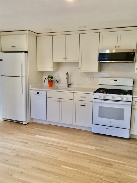 16 Hobbs Road, Unit 1 Medford, MA 02155 - Photo 3 of 22