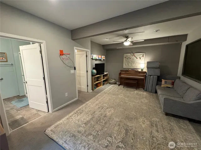 $3,200 | 14707 60th Place West, Edmonds, WA 98026