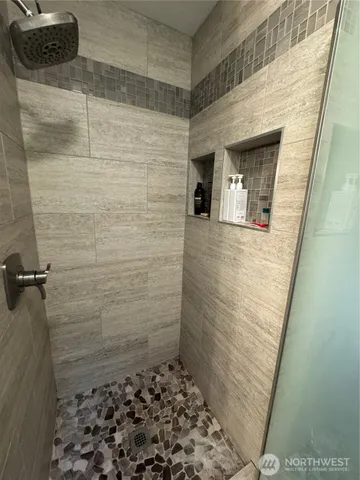 $3,200 | 14707 60th Place West, Edmonds, WA 98026