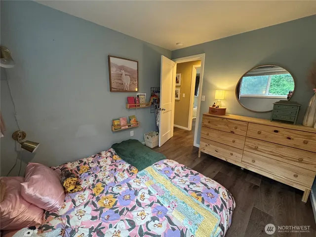 $3,200 | 14707 60th Place West, Edmonds, WA 98026